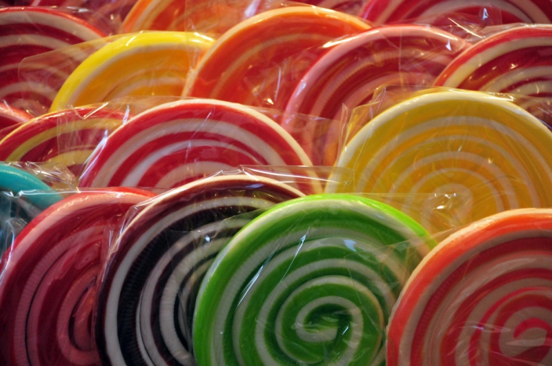 confiserie-PEONE-min_lollipops_candy_candies_colors_sugar-761478